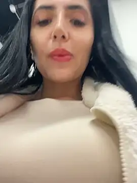 oh nina online show from November 5, 11:49 pm