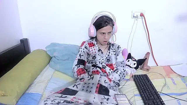 Petite-Goth online show from November 14, 11:24 pm