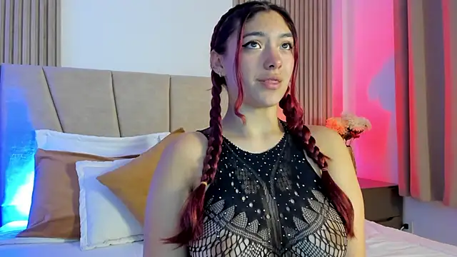 Snapshot of Victoria_Beaumont chatting on November 21, 11:53 am Victoria Beaumont online show from November 21, 11:53 am