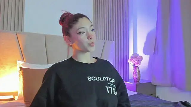 Snapshot of Victoria_Beaumont chatting on December 3, 12:03 pm Victoria Beaumont online show from December 3, 12:03 pm