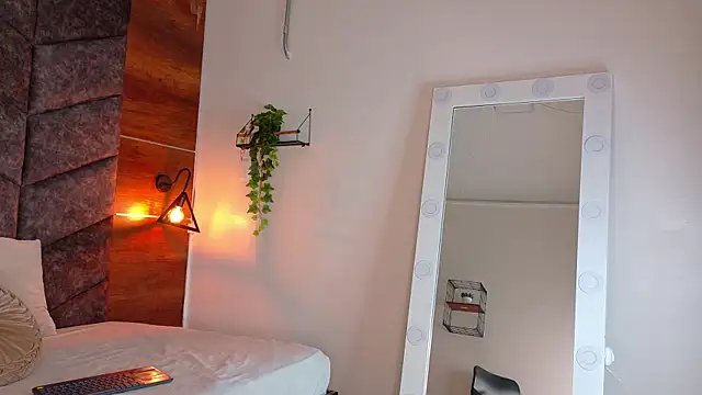 JenaCooper  online show from November 21, 1:59 am