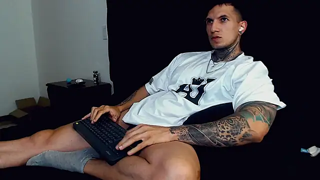 Shane Clay online show from September 25, 9:18 pm