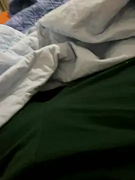 girlslvrs online show from January 16, 9:52 pm