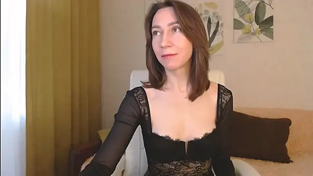 GoodGlamorGirl online show from February 13, 5:16 am