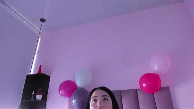 Snapshot of violet_myerrs chatting on November 7, 12:38 pm violet myerrs online show from November 7, 12:38 pm