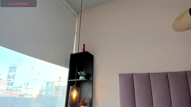 Snapshot of violet_myerrs chatting on November 20, 1:11 pm violet myerrs online show from November 20, 1:11 pm