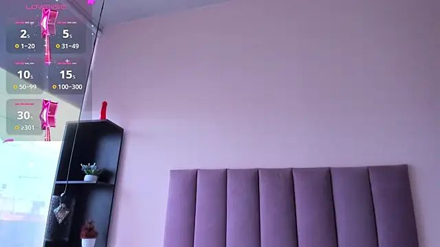 Snapshot of violet_myerrs chatting on November 26, 12:39 pm violet myerrs online show from November 26, 12:39 pm