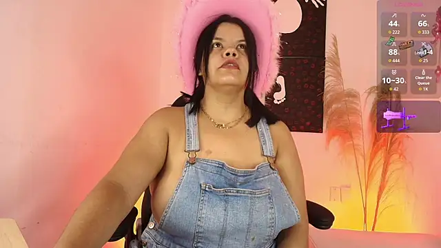 Iamlola  online show from September 27, 3:44 am