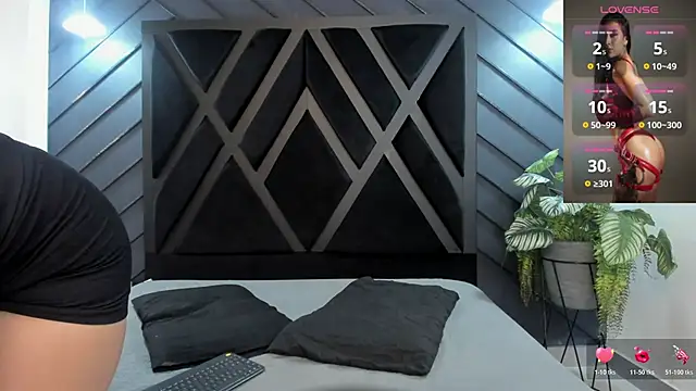 zoe martins  online show from November 13, 5:23 pm