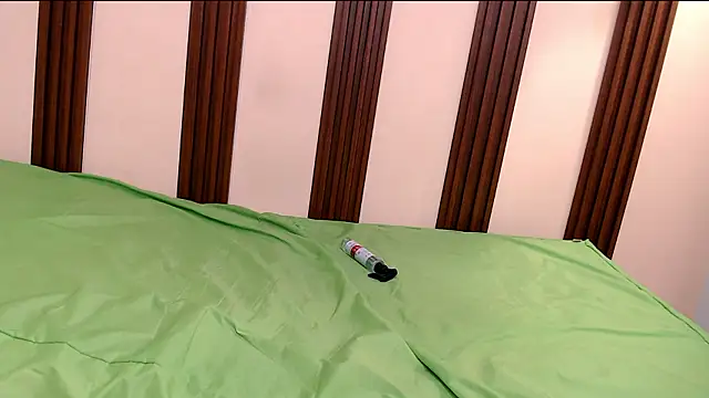 Snapshot of kimberly18cute chatting on January 13, 12:16 am kimberly18cute online show from January 13, 12:16 am