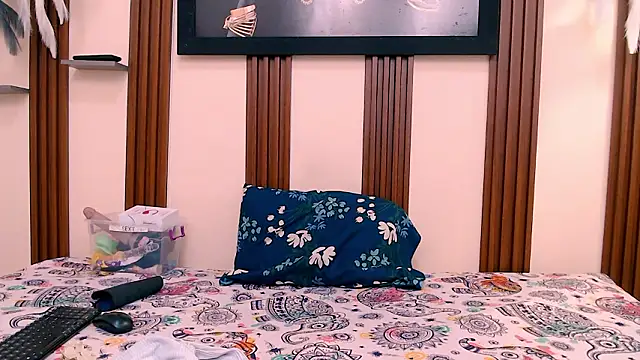 Snapshot of kimberly18cute chatting on February 3, 1:04 am kimberly18cute online show from February 3, 1:04 am