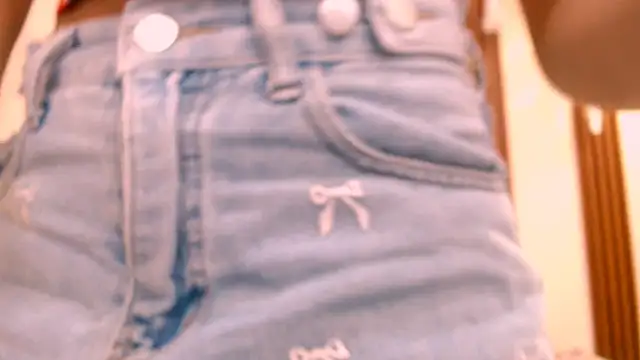 Snapshot of kimberly18cute chatting on February 6, 1:43 am kimberly18cute online show from February 6, 1:43 am