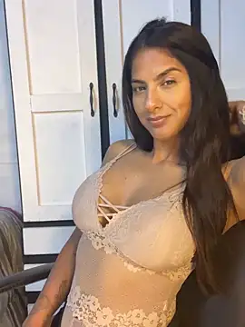 Snapshot of chicachocolate01 chatting on October 4, 7:34 pm chicachocolate01 online show from October 4, 7:34 pm