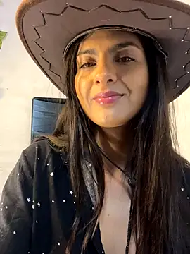 Snapshot of chicachocolate01 chatting on October 30, 2:13 am chicachocolate01 online show from October 30, 2:13 am