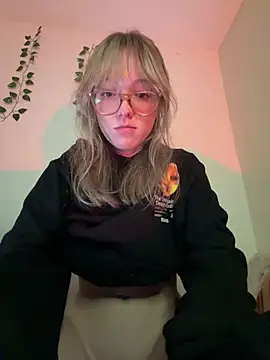 ReenKitty online show from December 2, 4:40 am