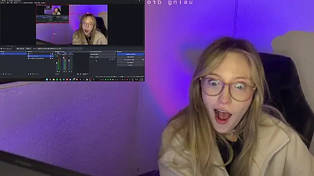 ReenKitty online show from April 24, 4:59 am