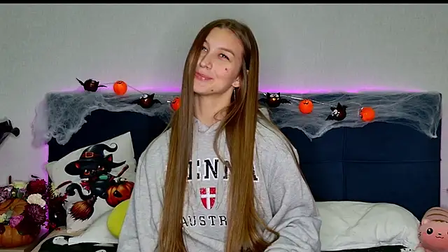 MissEmilyMiller online show from November 3, 5:14 pm