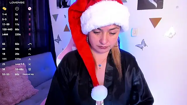 luciamature  online show from December 16, 8:58 pm