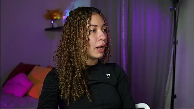 isabella-garcia- online show from October 29, 9:38 pm