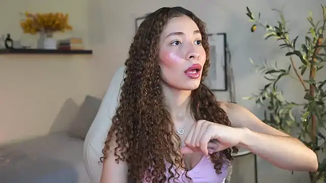 isabella-garcia- online show from May 21, 10:06 pm