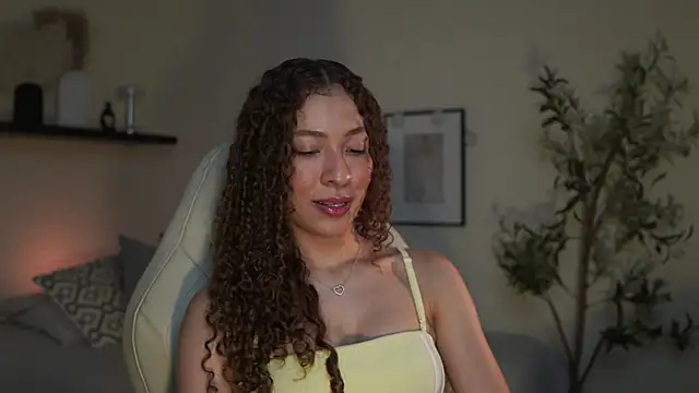 isabella-garcia- online show from July 25, 9:12 pm
