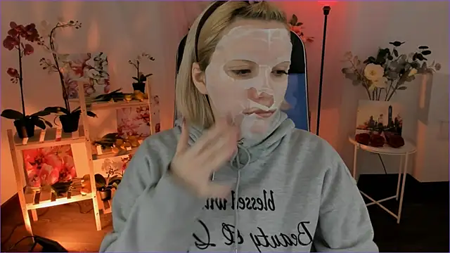 AuroraWrenfield online show from January 15, 4:50 am