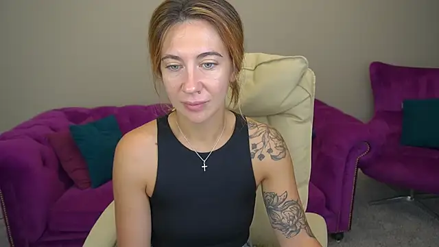 KateShanny online show from September 18, 5:42 am