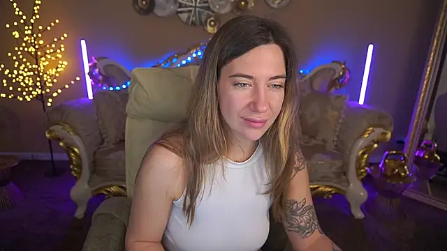 Snapshot of KateShanny chatting on March 1, 7:10 am KateShanny online show from March 1, 7:10 am