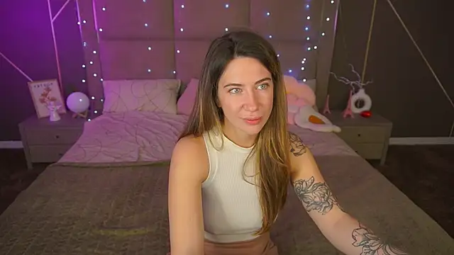 Snapshot of KateShanny chatting on March 14, 7:47 am KateShanny online show from March 14, 7:47 am