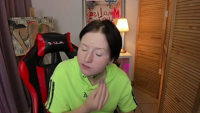 ayakskalermonss online show from October 11, 8:24 am