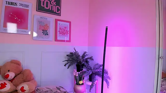 Camila Rivers online show from March 28, 4:34 am