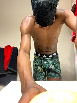 Snapshot of fpbitches1 chatting on October 25, 3:18 pm fpbitches1 online show from October 25, 3:18 pm