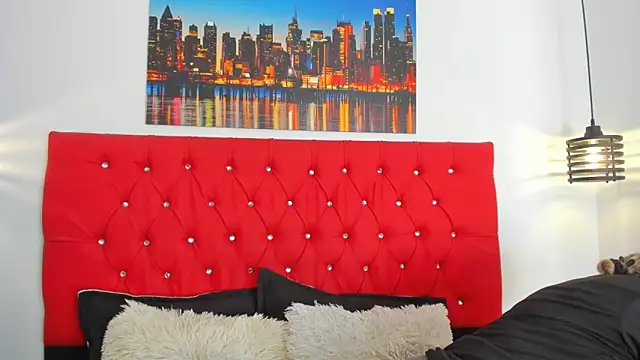 carolinacrus01 online show from March 18, 2:42 pm