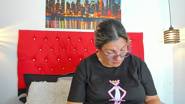 carolinacrus01 online show from March 26, 4:45 pm