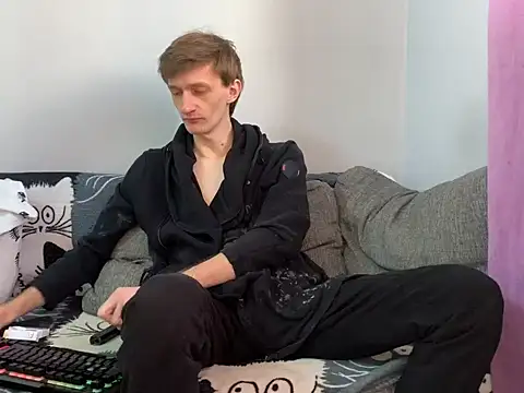 Snapshot of Velles chatting on March 7, 12:57 pm Velles online show from March 7, 12:57 pm