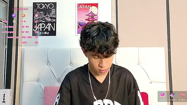 Axel  Evans online show from November 6, 12:17 pm