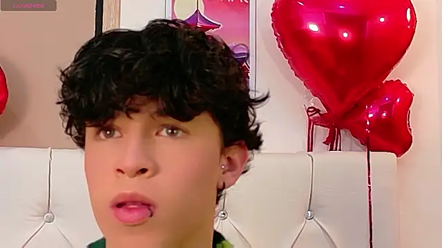 Axel  Evans online show from March 11, 1:17 pm