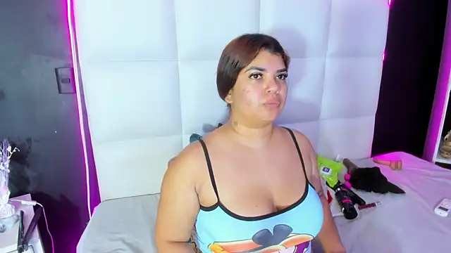 Gigi duran online show from July 18, 11:58 am