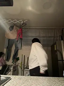 my aleja  online show from February 16, 2:51 am