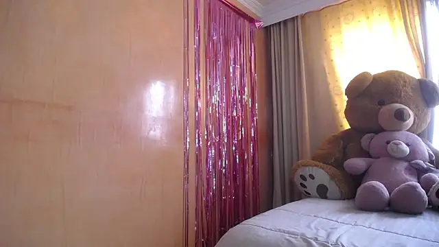 Snapshot of miss_lilieth chatting on November 3, 4:30 pm miss lilieth online show from November 3, 4:30 pm