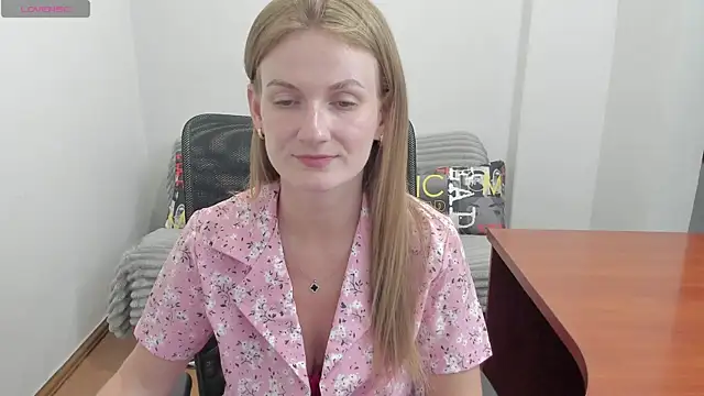 Snapshot of Alisha_Skyes chatting on August 4, 12:41 pm Alisha Skyes online show from August 4, 12:41 pm