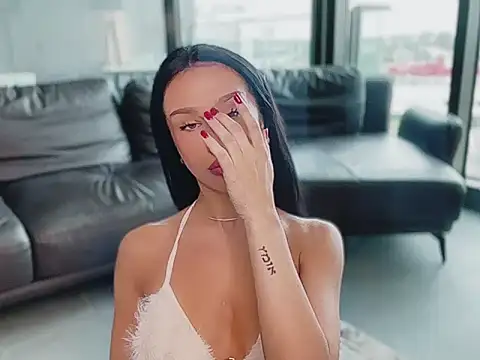 shy Colette online show from October 28, 5:44 am