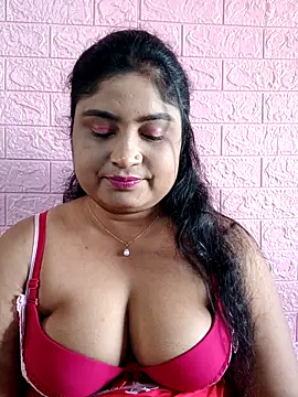 Snapshot of hornyriyanka chatting on November 5, 3:06 am hornyriyanka online show from November 5, 3:06 am