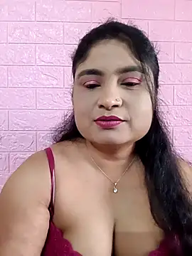 Snapshot of hornyriyanka chatting on December 2, 2:39 am hornyriyanka online show from December 2, 2:39 am