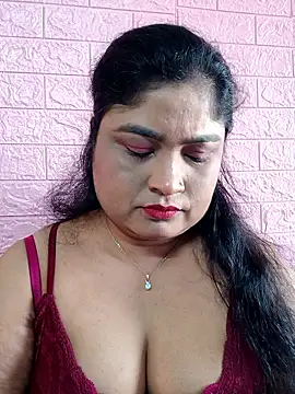 Snapshot of hornyriyanka chatting on December 18, 2:17 am hornyriyanka online show from December 18, 2:17 am