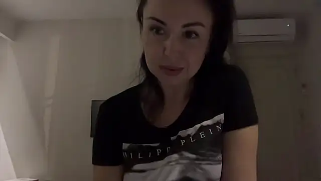 Gilin1 online show from October 31, 7:15 pm