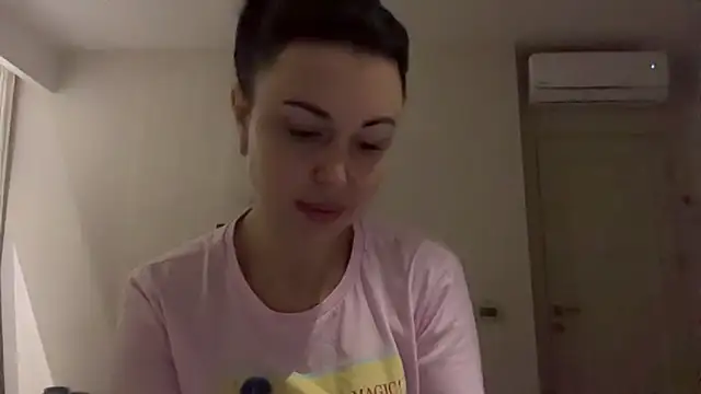 Gilin1 online show from December 22, 9:45 pm