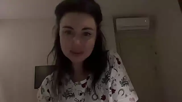 Gilin1 online show from February 8, 8:12 pm