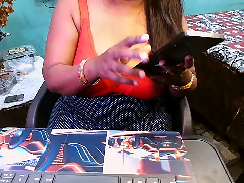 Snapshot of PREETI_BABY chatting on April 15, 4:36 pm PREETI BABY online show from April 15, 4:36 pm