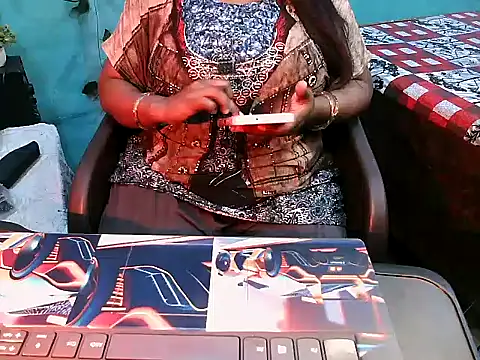 Snapshot of PREETI_BABY chatting on April 22, 3:57 pm PREETI BABY online show from April 22, 3:57 pm